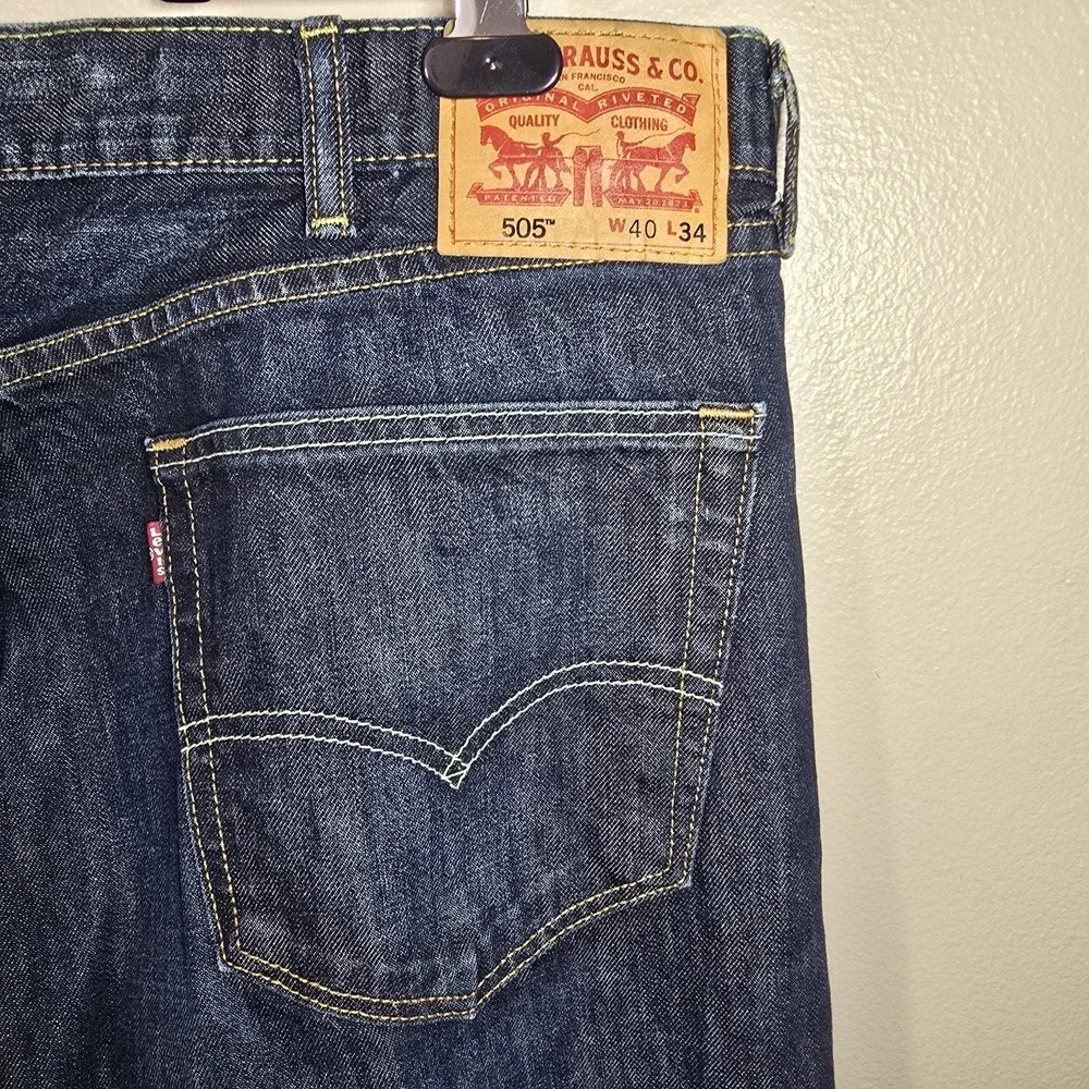 Levis 505 Mens  40 X 34 In Straight Leg